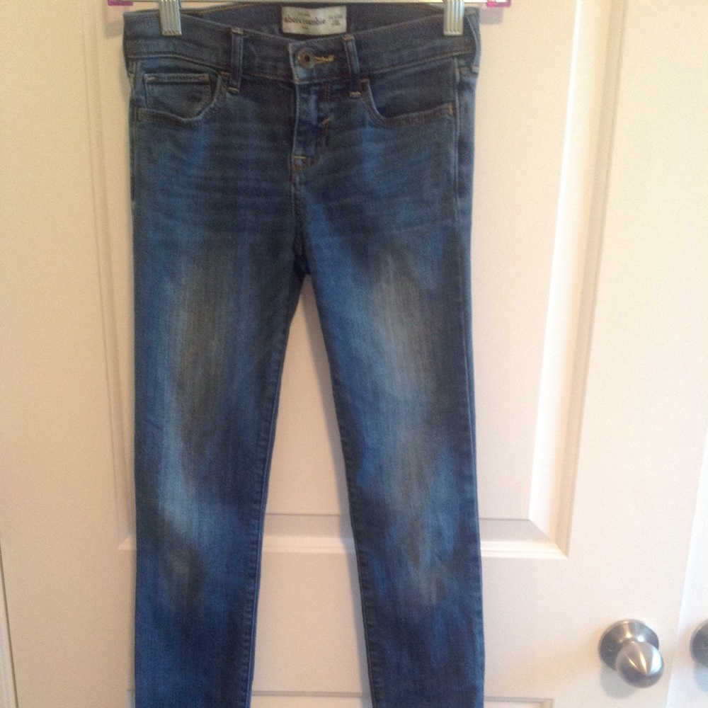 🌷🎀Abercrombie Kids Jeans 14 slim # 324